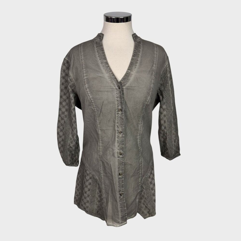Mind Set by XCVI NEW Medium Gray Wash Button-front Tunic Top V-neckline